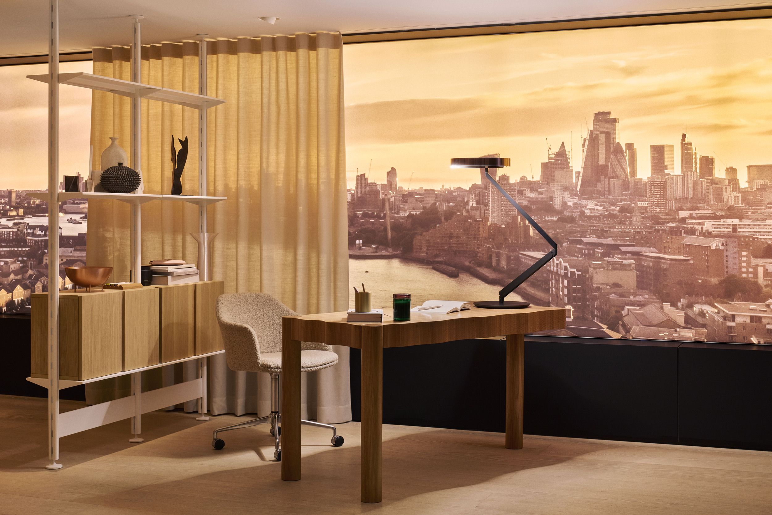 Light Space London Gioia equilibrio