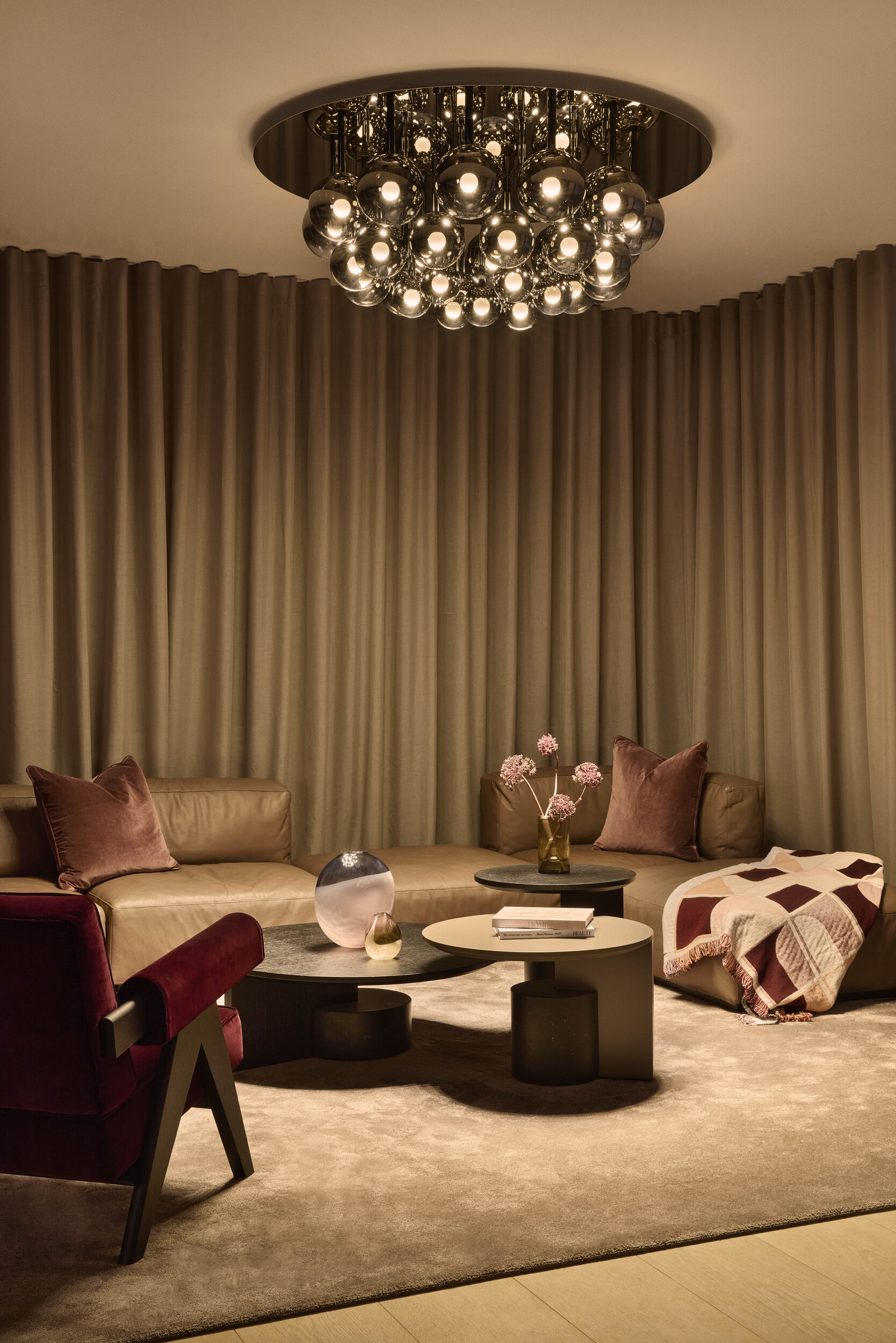 Lunanova im Occhio Flagshipstore London