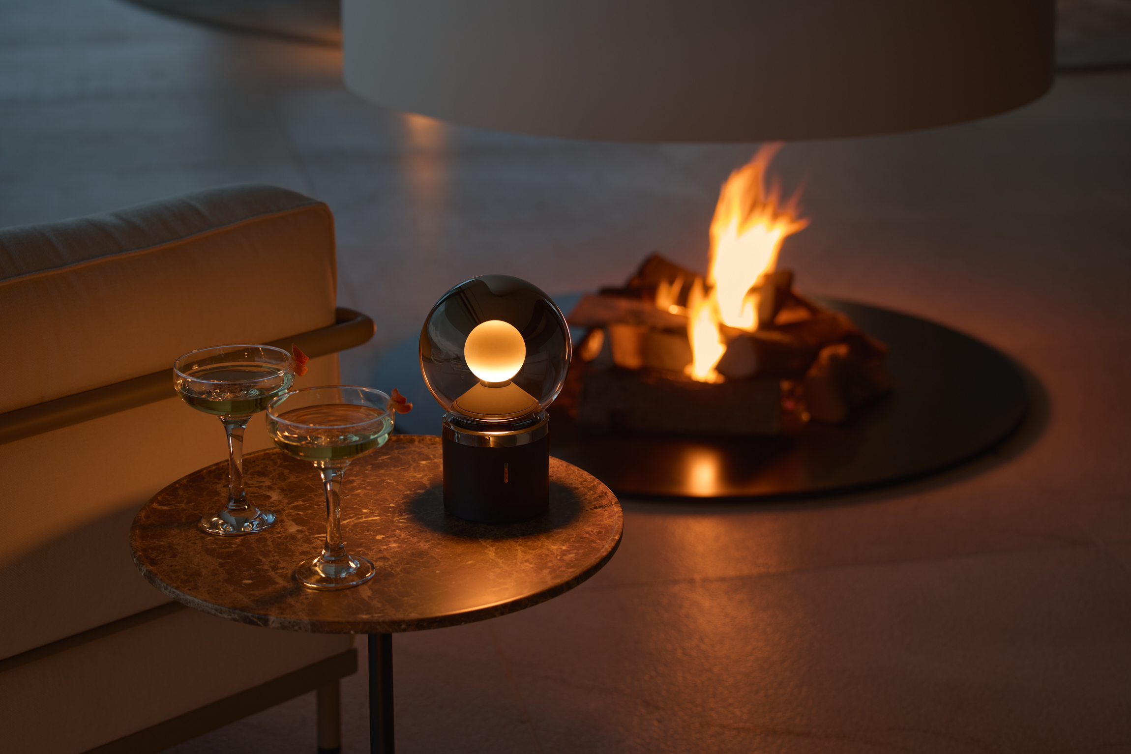 Eine Luna pura im Wohnzimmer