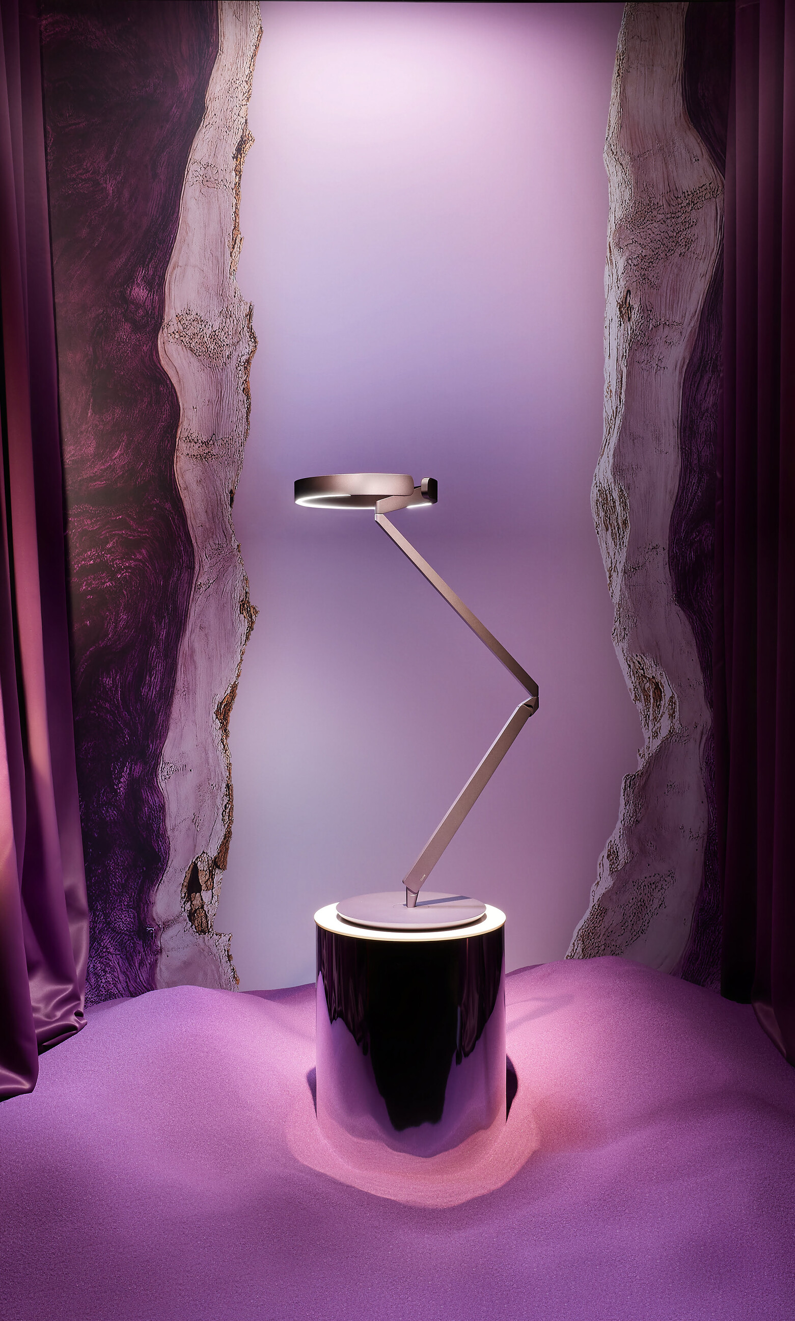 MDW25 Showroom colors by Occhio viola Gioia