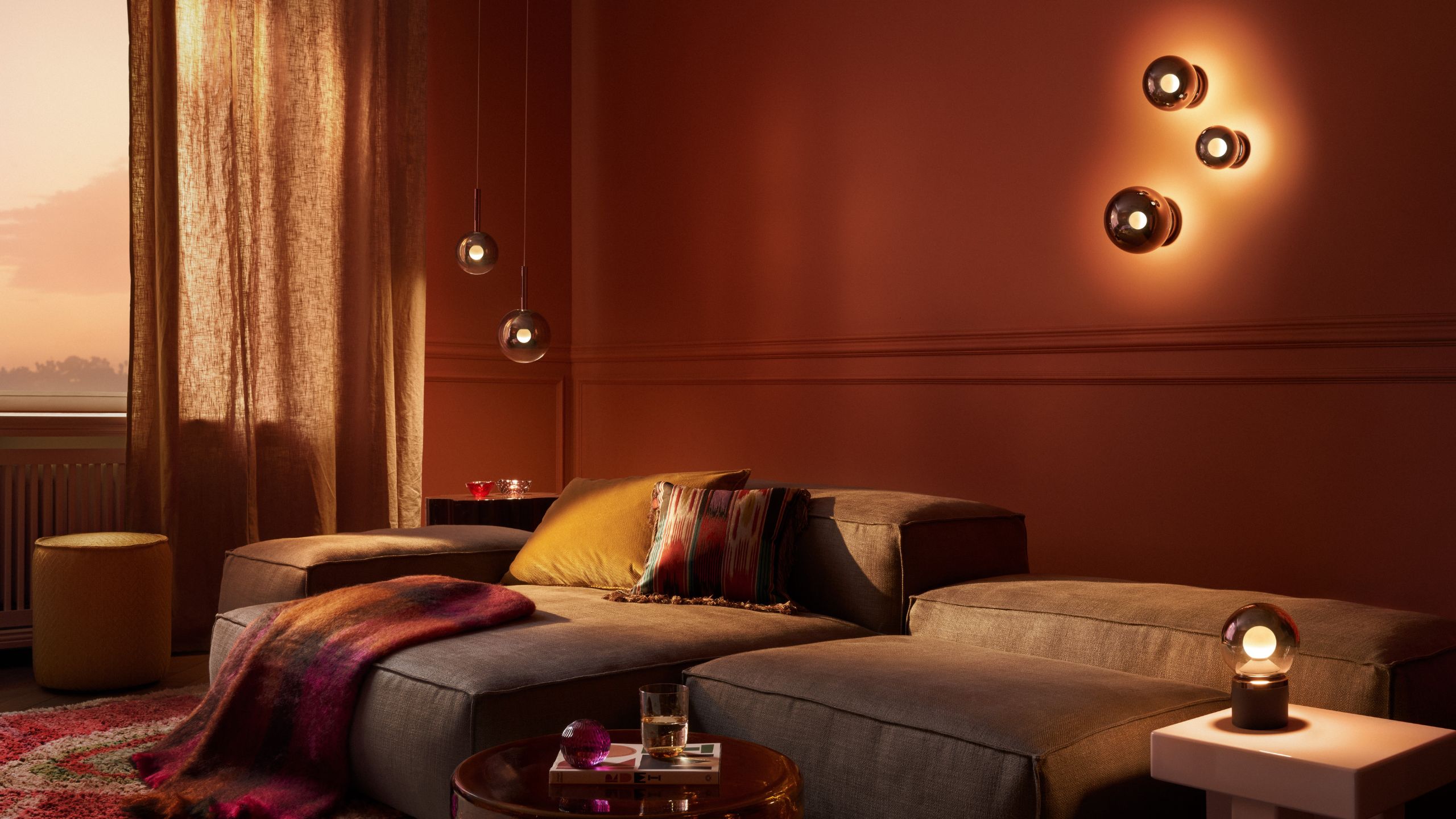 Luna Leuchtenserie Wohnzimmer rot