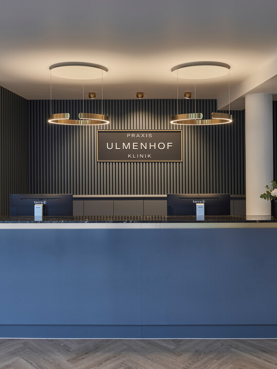 Praxisklinik Ulmenhof Eingangsbereich Mito sospeso