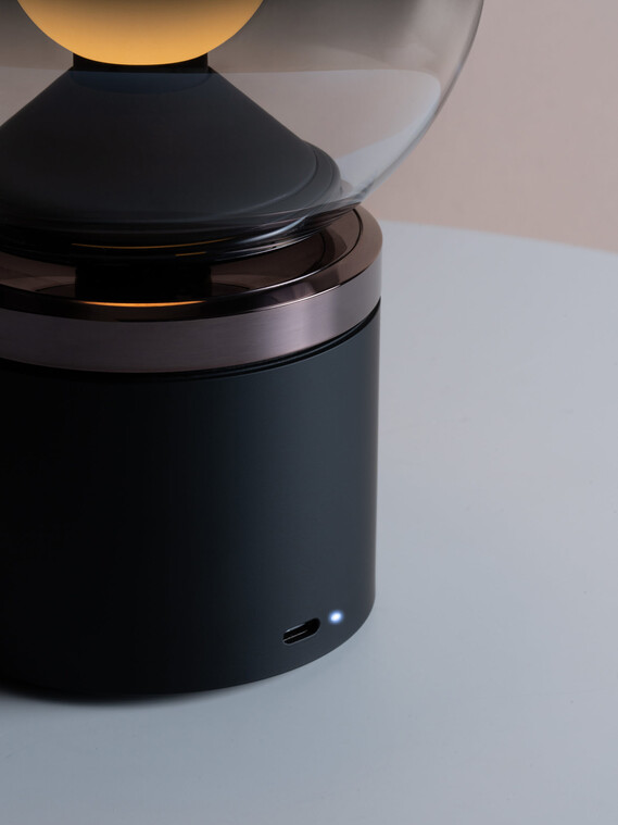 Luna pura Battery Indicator