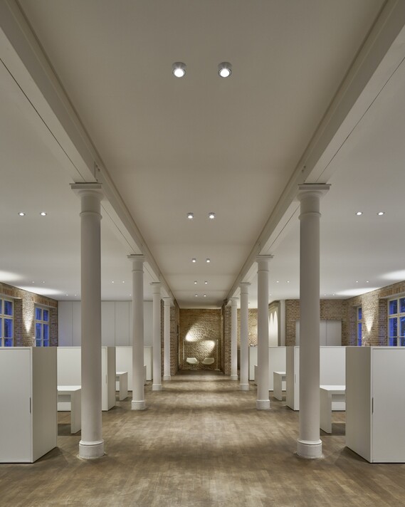 Deckenstrahler silber Office