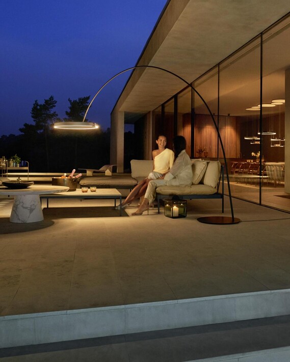 Mito largo outdoor people