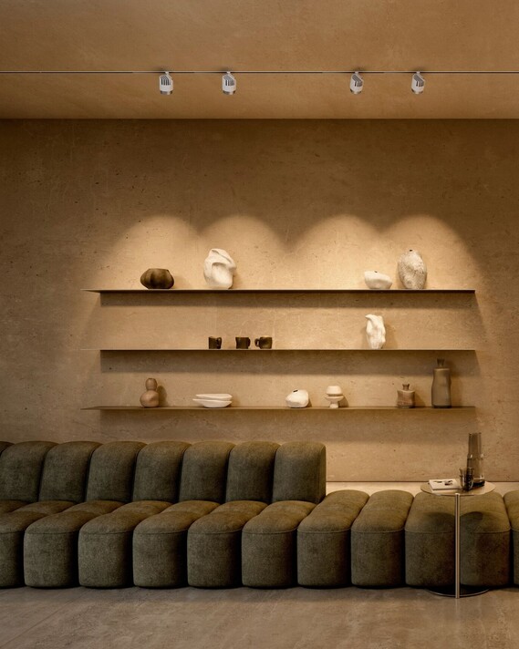 Occhio lui pico pro power spot luminaire in commercial space