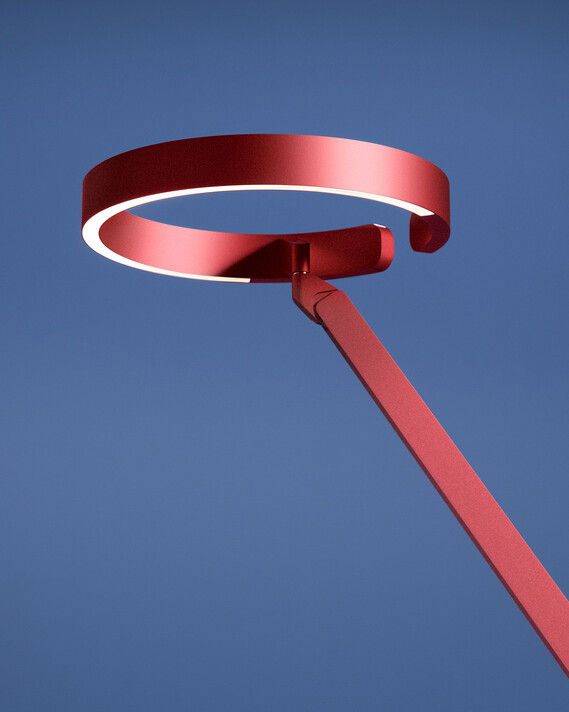 Occhio Gioia lettura floor luminaire on blue backround